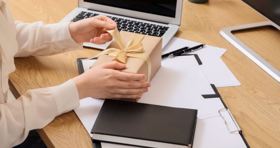 branded employee christmas gift ideas